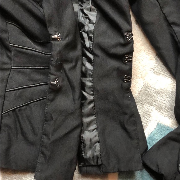 Black Rampage blazer - Picture 3 of 4